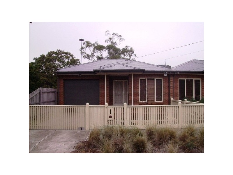 9 VERNIER STREET, Spotswood VIC 3015