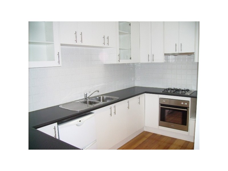 9 VERNIER STREET, Spotswood VIC 3015