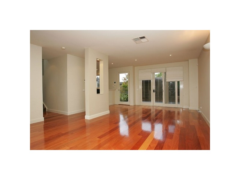 16 COLLEGE STREET, Williamstown VIC 3016