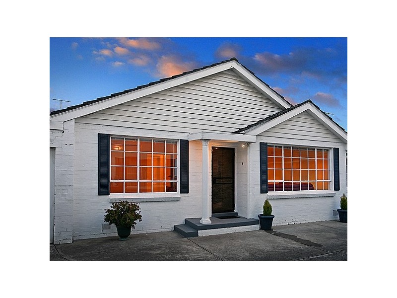 6/9 ROMAWI STREET, Altona VIC 3018