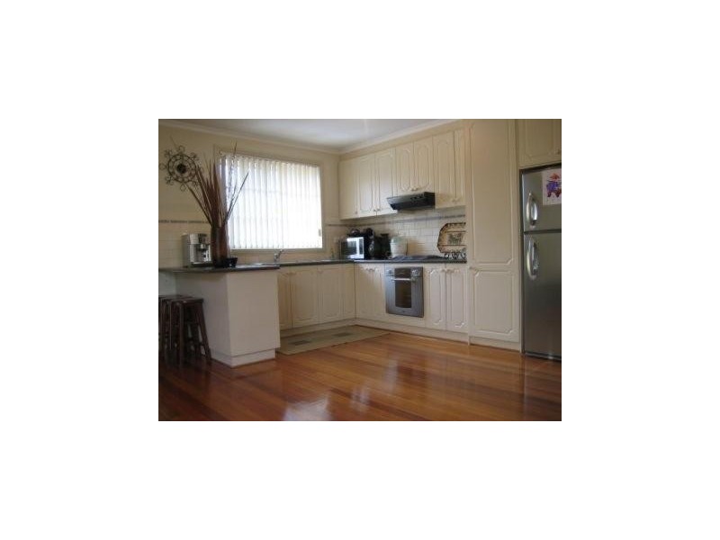 2/32 JEFFREY AVE, Altona North VIC 3025