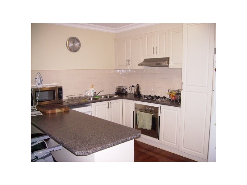 141 JOHNSTON STREET, Newport VIC 3015