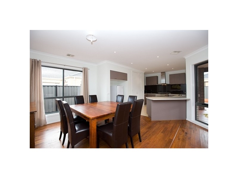 9 Miles Franklin Boulevard, Point Cook VIC 3030