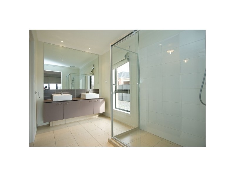 9 Miles Franklin Boulevard, Point Cook VIC 3030