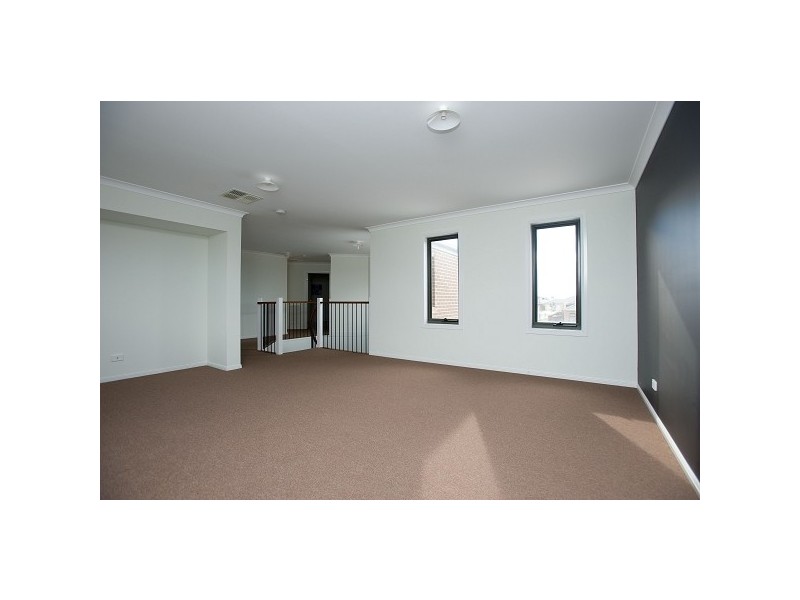 9 Miles Franklin Boulevard, Point Cook VIC 3030