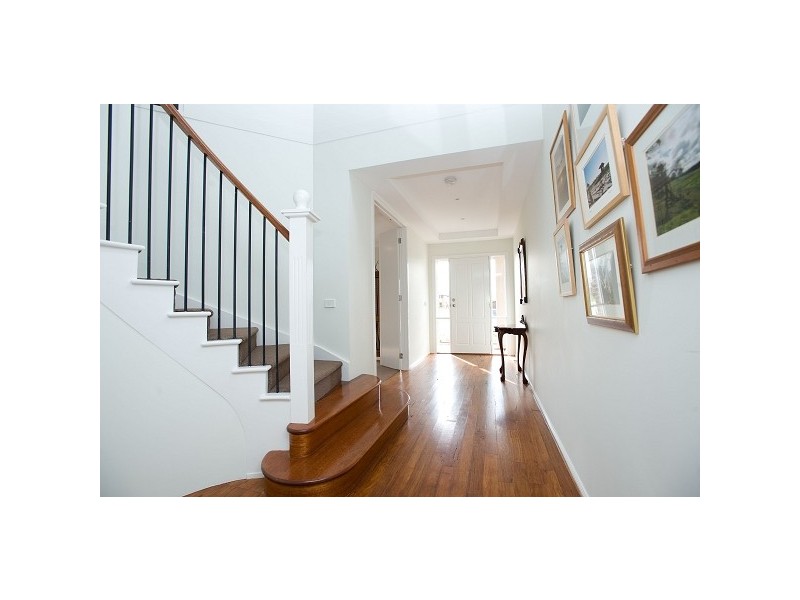 9 Miles Franklin Boulevard, Point Cook VIC 3030