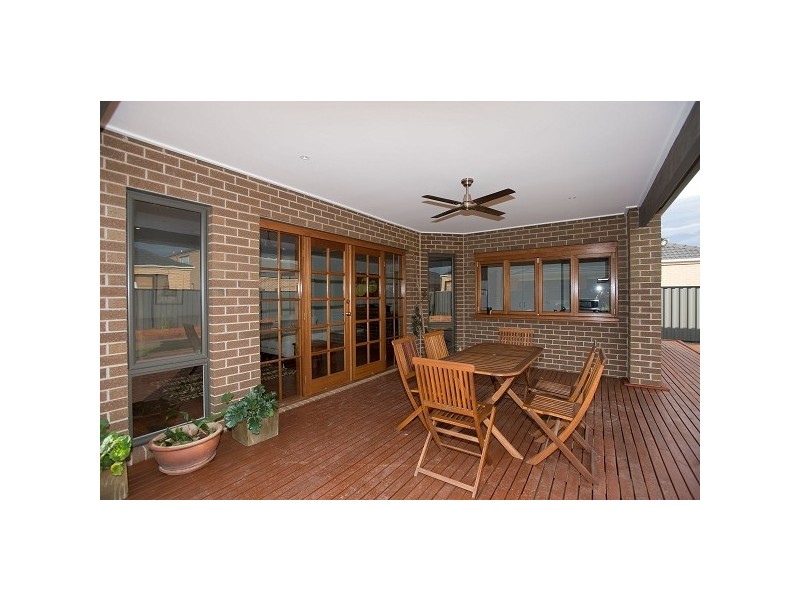 9 Miles Franklin Boulevard, Point Cook VIC 3030