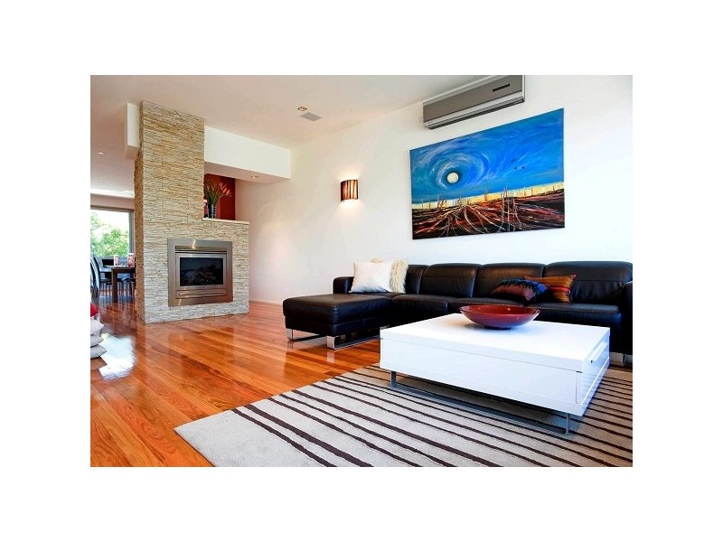 77 Nelson Place, Williamstown VIC 3016