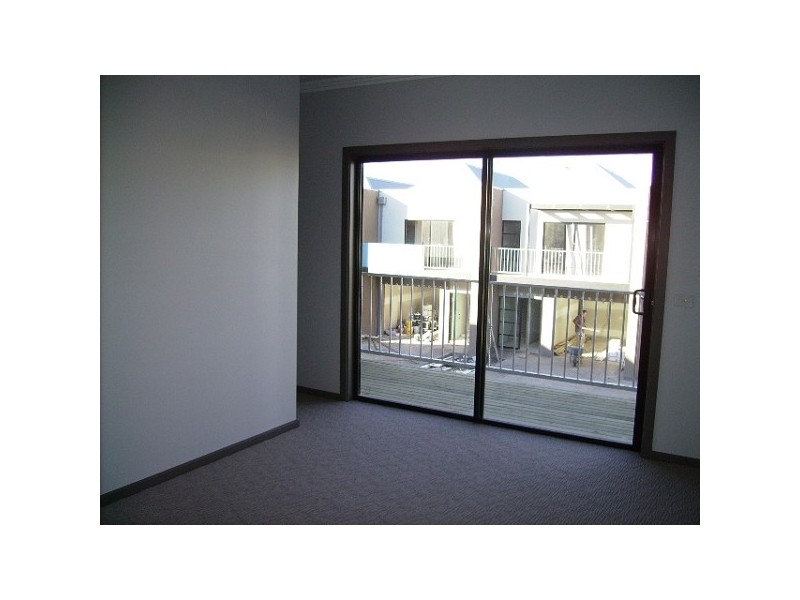 7 KINGHAM STREET, Newport VIC 3015