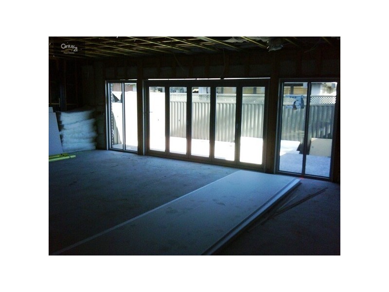 64 Vernon Street, South Kingsville VIC 3015