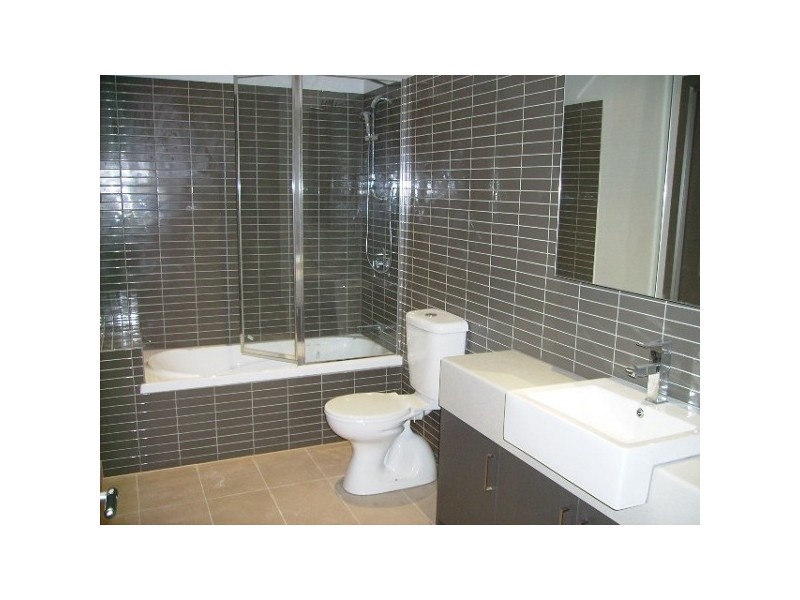 11 KINGHAM STREET, Newport VIC 3015