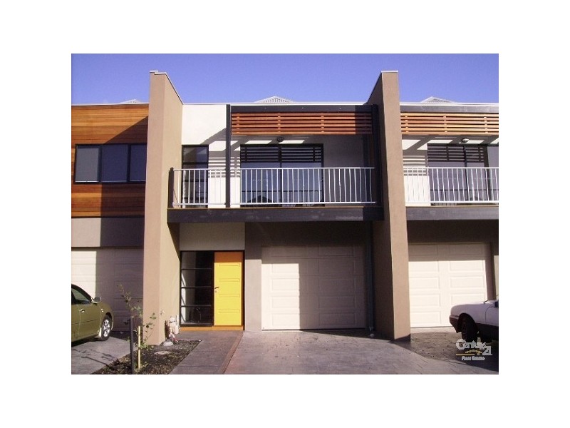8/119 BLACKSHAWS ROAD, Newport VIC 3015