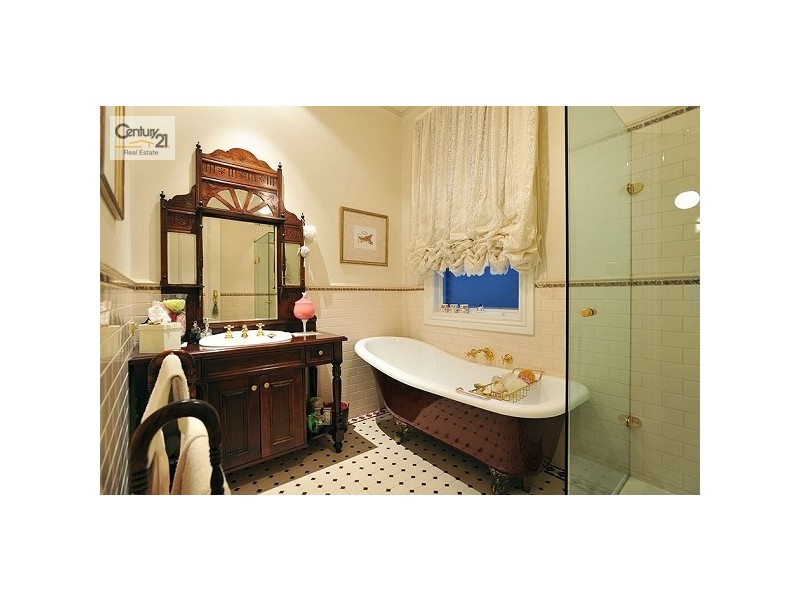 4 Melbourne Road, Williamstown VIC 3016