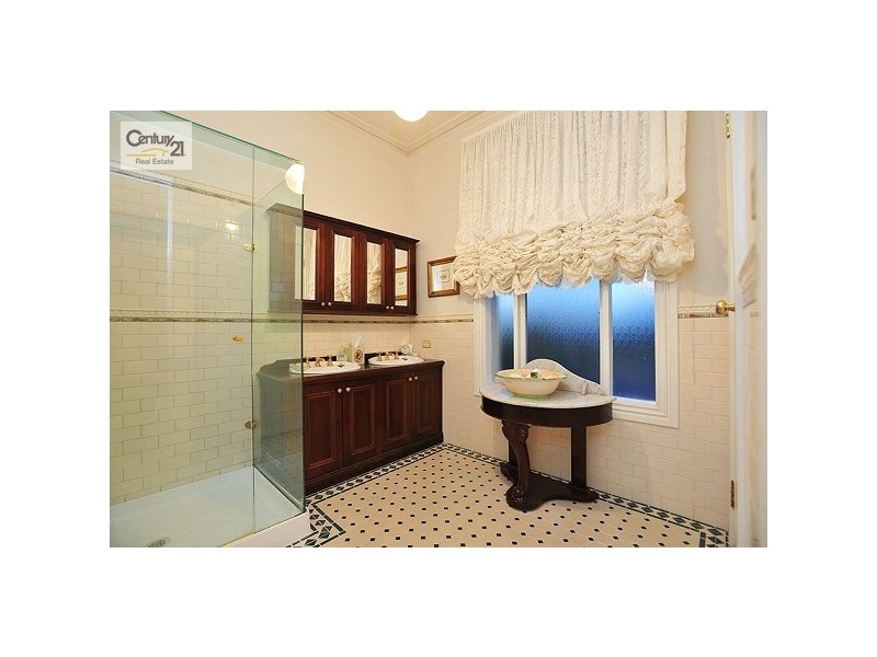 4 Melbourne Road, Williamstown VIC 3016