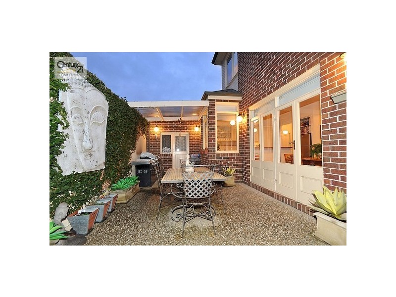 4 Melbourne Road, Williamstown VIC 3016