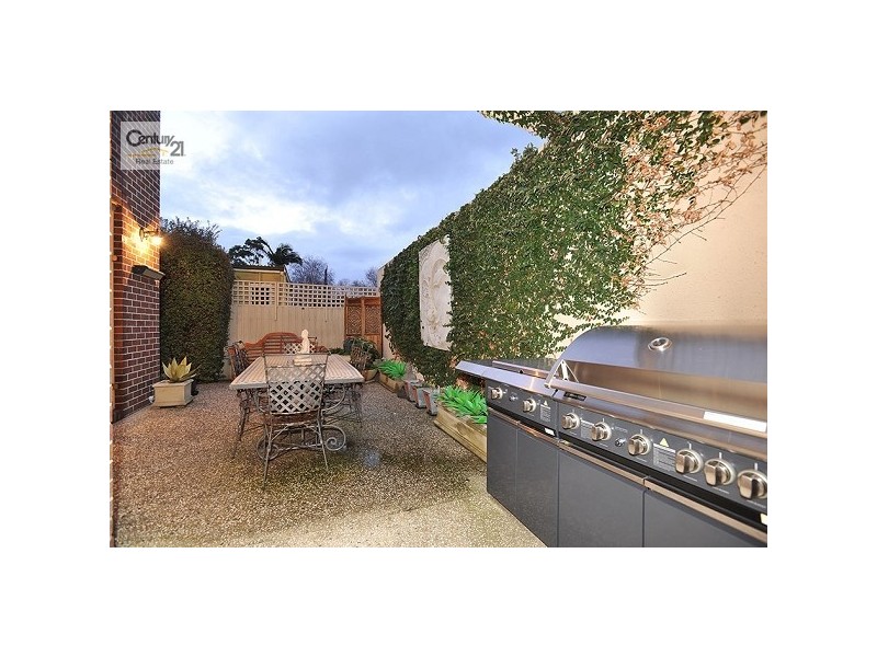 4 Melbourne Road, Williamstown VIC 3016