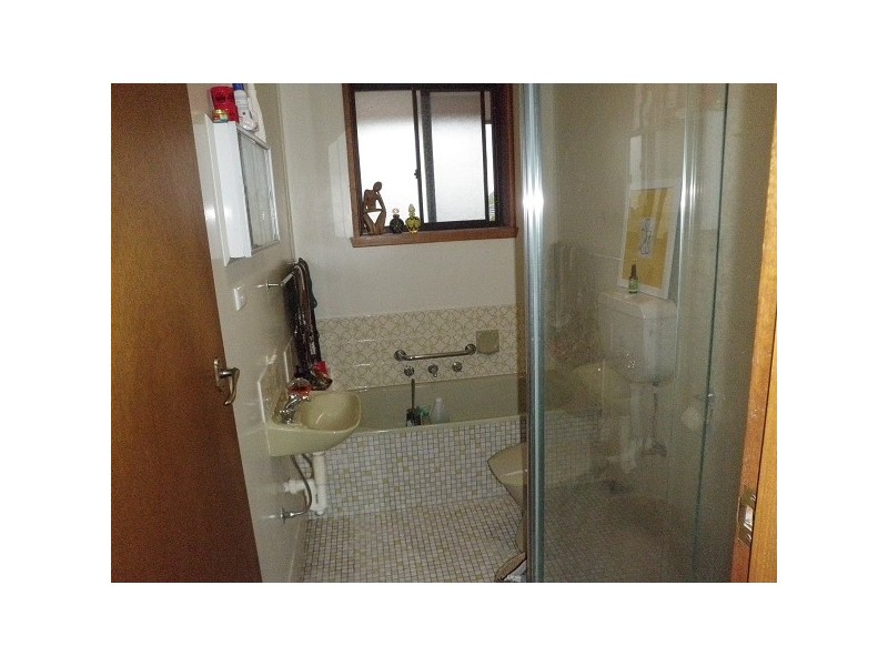 4/35 GRIEVE PARADE, Altona VIC 3018