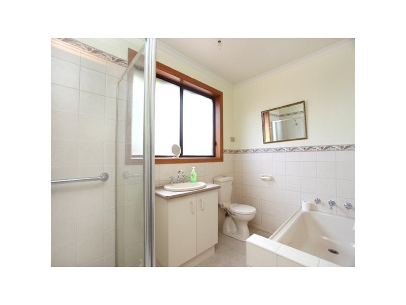 1/27 GRACE STREET, Laverton VIC 3028