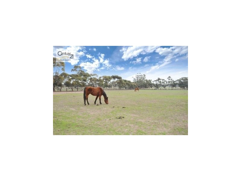 2227/2361 Diggers Rest Coimadai Road, Toolern Vale VIC 3337