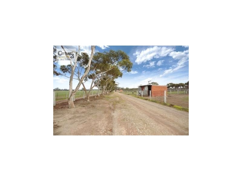 2227/2361 Diggers Rest Coimadai Road, Toolern Vale VIC 3337