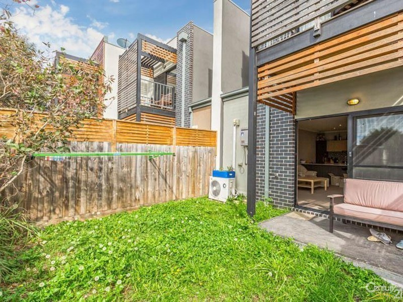 7/119 BLACKSHAWS ROAD, Newport VIC 3015