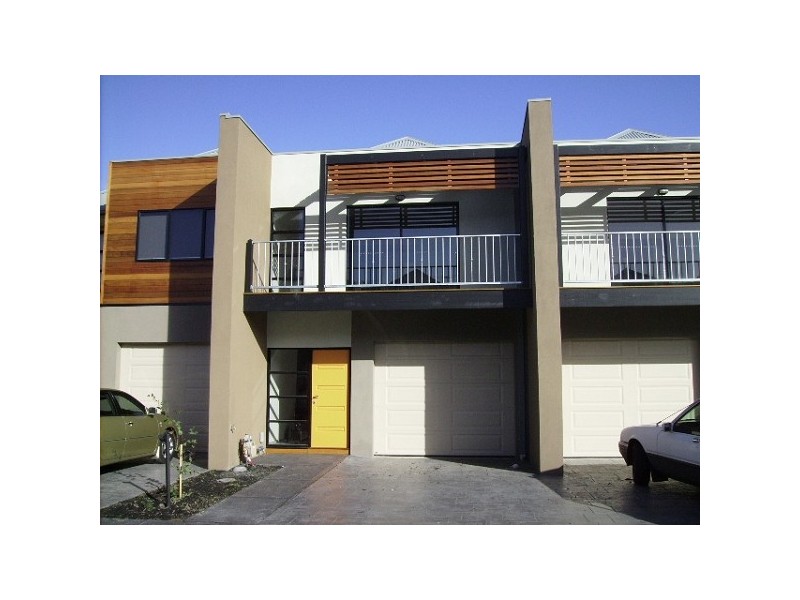 1/119 BLACKSHAWS ROAD, Newport VIC 3015