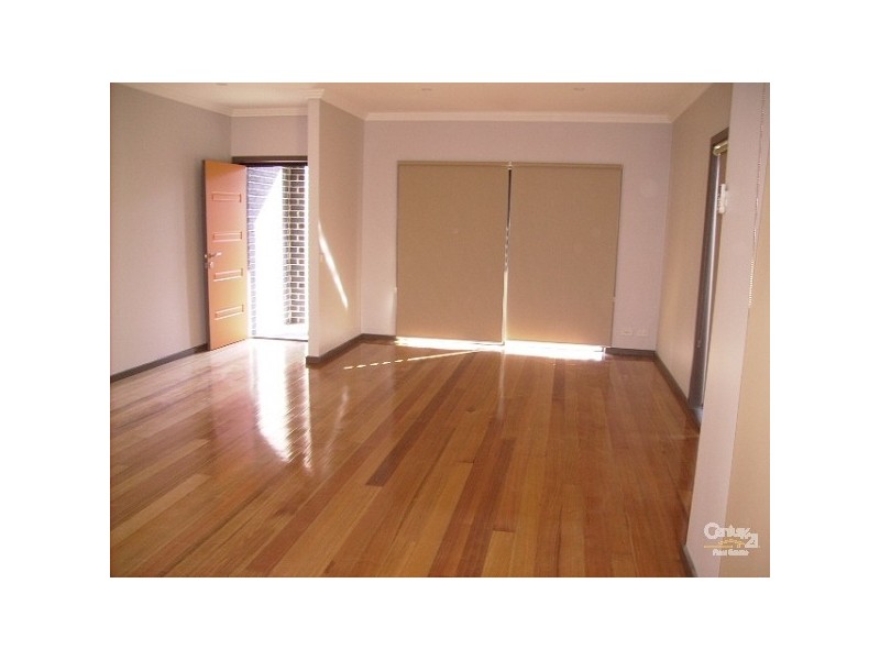 1/119 BLACKSHAWS ROAD, Newport VIC 3015