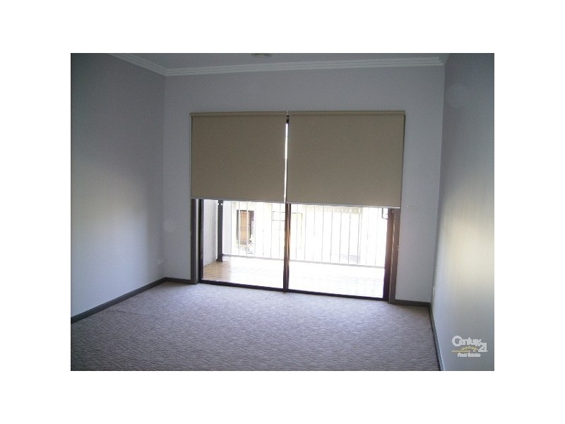 1/119 BLACKSHAWS ROAD, Newport VIC 3015