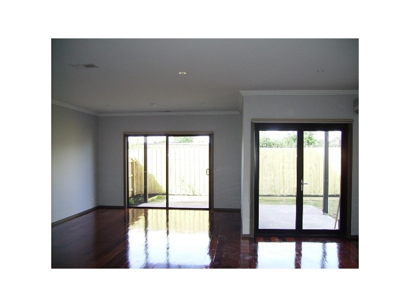 9/119 BLACKSHAWS ROAD, Newport VIC 3015