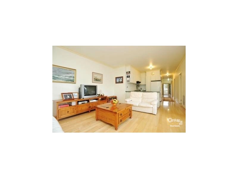 1/19 Stanlake Street, Footscray VIC 3011