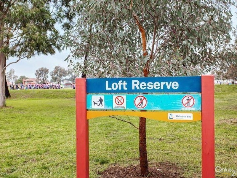 1/17 CARMEN STREET, Newport VIC 3015