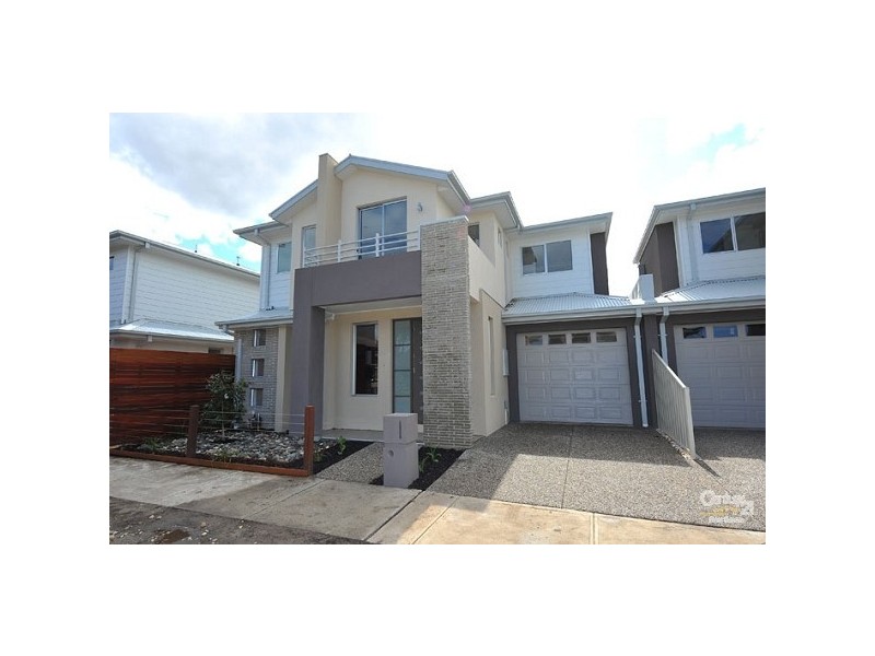 2/14 Langley Street, Ardeer VIC 3022