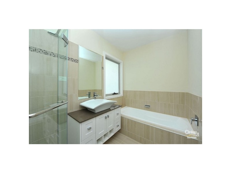 2/14 Langley Street, Ardeer VIC 3022