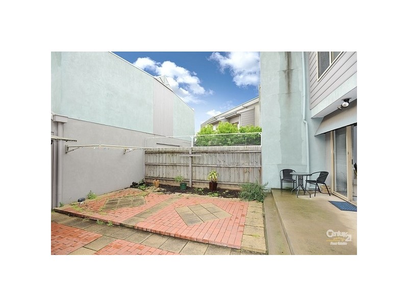 43 The Crescent, Kensington VIC 3031