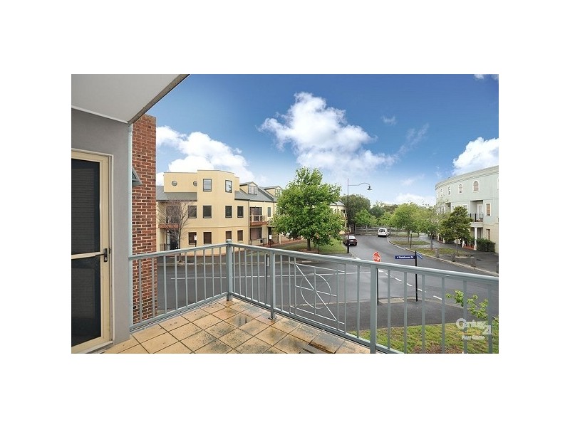 43 The Crescent, Kensington VIC 3031