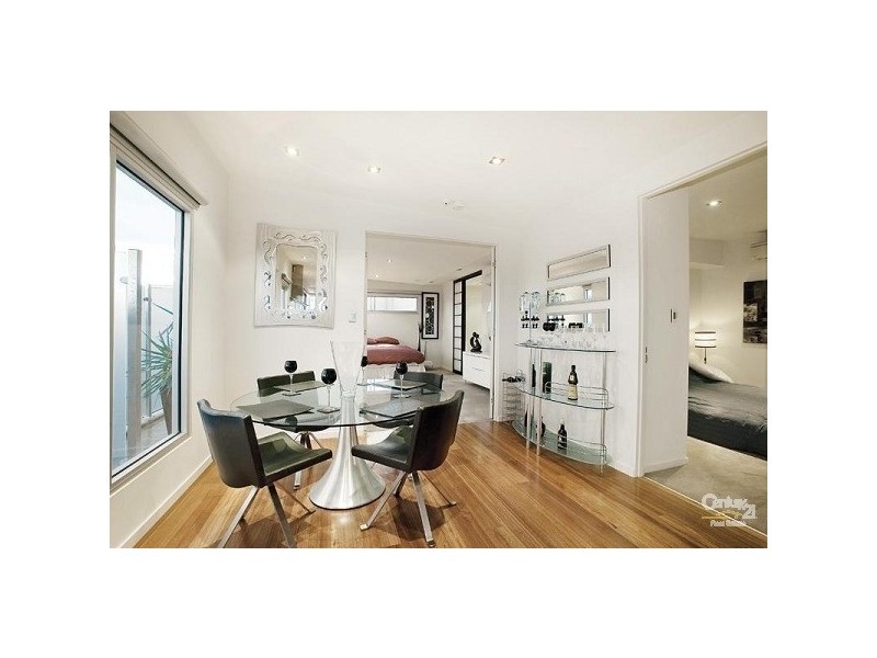 8/47 JOHNSTON STREET, Port Melbourne VIC 3207