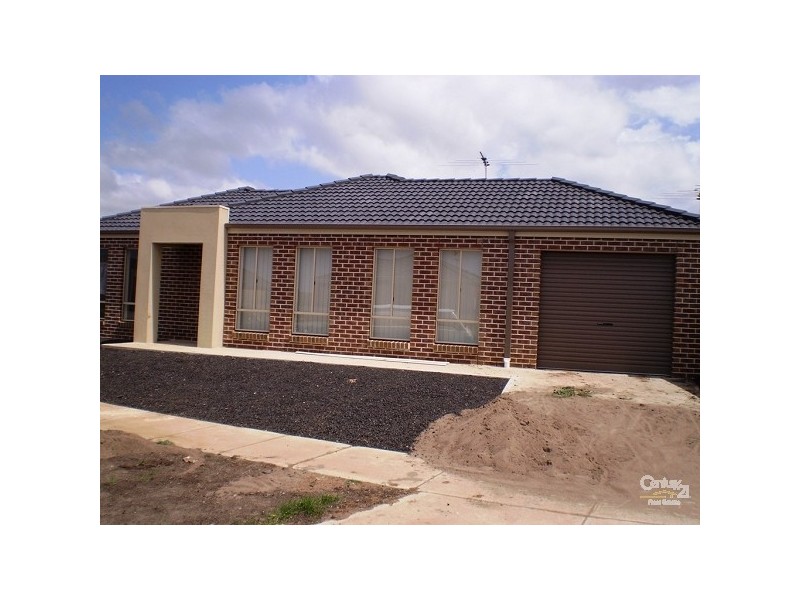 1/106 Begg Ave, Truganina VIC 3029