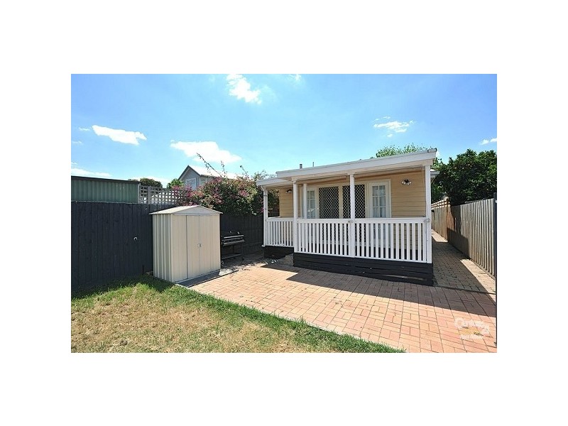 77 Oakbank Street, Newport VIC 3015