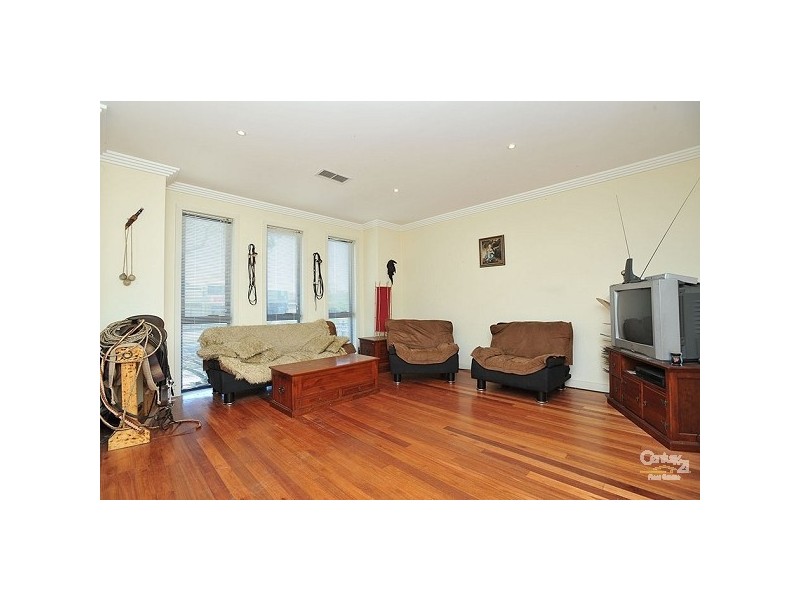 305 Melbourne Road, Newport VIC 3015