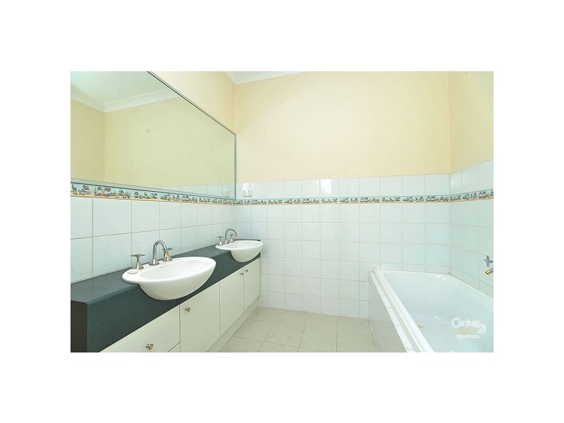 305 Melbourne Road, Newport VIC 3015