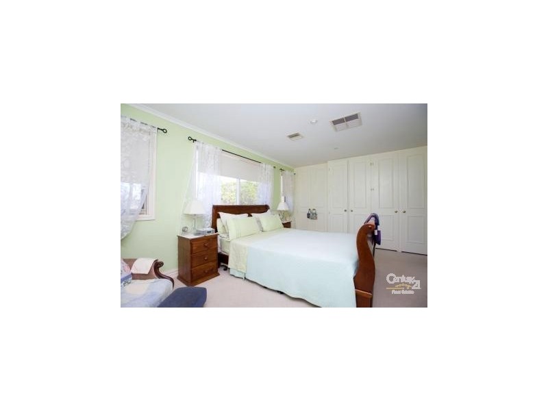 13 Bates Drive,, Williamstown VIC 3016
