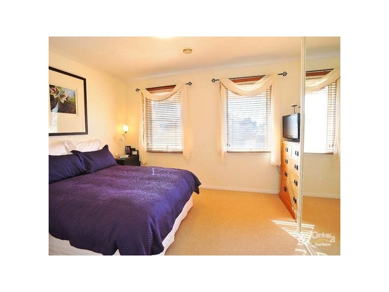 9 BATES DRIVE, Williamstown VIC 3016