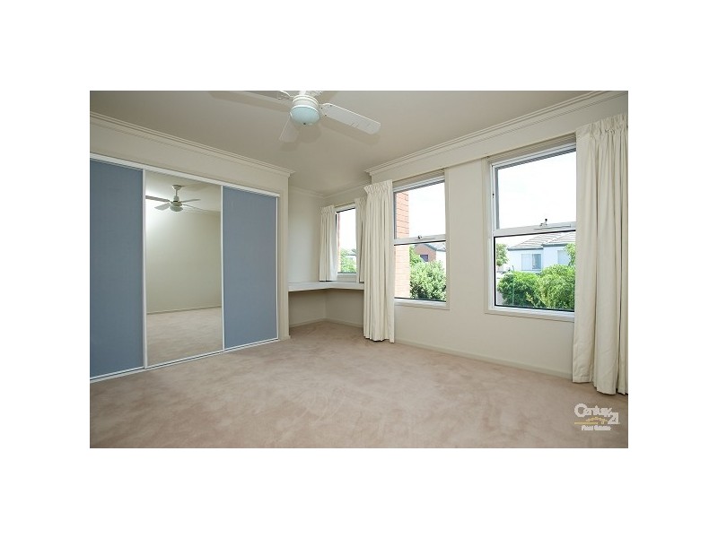 22/87-115 NELSON PLACE, Williamstown VIC 3016