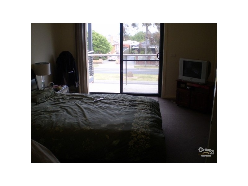 1/132-136 MASON STREET, Newport VIC 3015