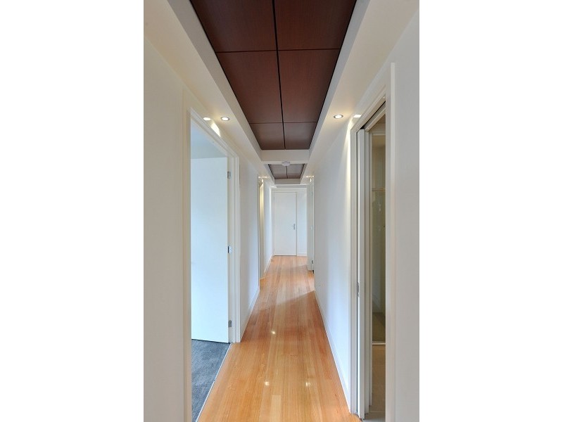 4/31 Clyde Street, Newport VIC 3015