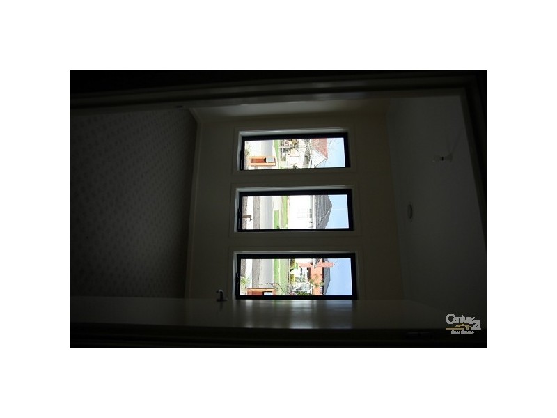 2/4 Spurling Street, Maidstone VIC 3012