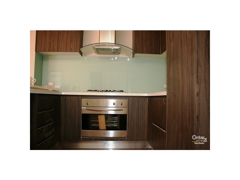 16 Bradley Street, Newport VIC 3015