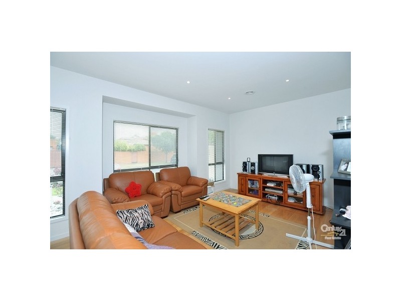 70 MacDonald Avenue, Altona North VIC 3025