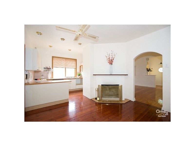 351 Douglas Parade,, Newport VIC 3015