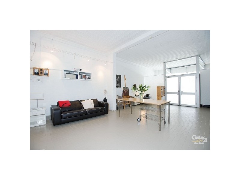 28 Hall Street,, Newport VIC 3015